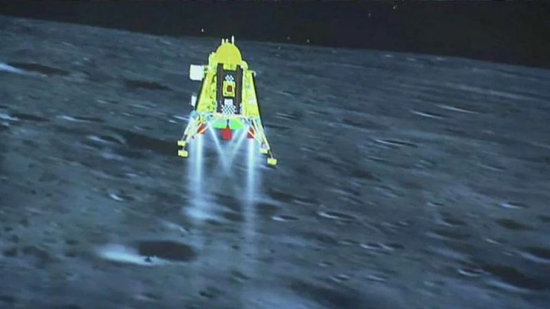 moon.jpg